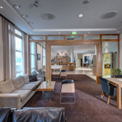 Отель Quality Hotel Ålesund Норвегия, Олесунн - 1 отзыв об отеле, цены и фото номеров - забронировать отель Quality Hotel Ålesund онлайн интерьер отеля фото 2