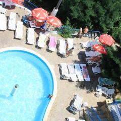 Bonita Hotel бассейн