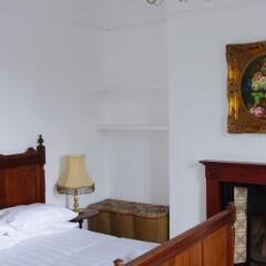 Отель The Pelton Arms сейф в номере