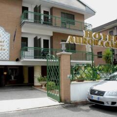 Отель Aurora Garden Hotel Италия, Рим - 4 отзыва об отеле, цены и фото номеров - забронировать отель Aurora Garden Hotel онлайн парковка