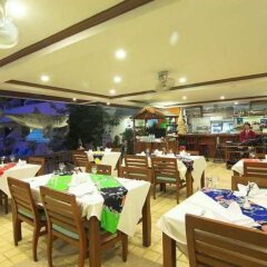 Отель Karon Whale Resort питание фото 2