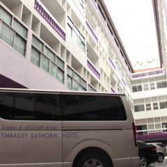 Отель The Embassy Sathorn городской автобус