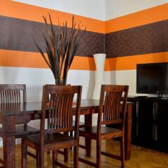 Отель Karma Boutique Apartments Венгрия, Будапешт - отзывы, цены и фото номеров - забронировать отель Karma Boutique Apartments онлайн комната для гостей фото 2