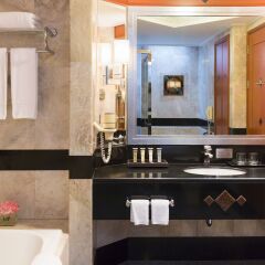 Отель Pullman Khon Kaen Raja Orchid Таиланд, Кхонкэн - отзывы, цены и фото номеров - забронировать отель Pullman Khon Kaen Raja Orchid онлайн ванная