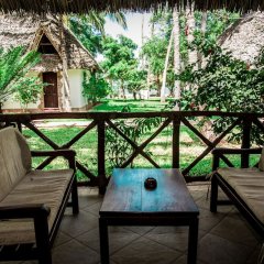 Отель Uroa Bay Beach Resort Танзания, Понгве - 1 отзыв об отеле, цены и фото номеров - забронировать отель Uroa Bay Beach Resort онлайн балкон