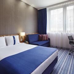 Отель Holiday Inn Express Frankfurt City Hauptbahnhof комната для гостей