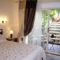 Отель Bed and Breakfast Dessous Des Berges Франция, Париж - отзывы, цены и фото номеров - забронировать отель Bed and Breakfast Dessous Des Berges онлайн комната для гостей фото 2
