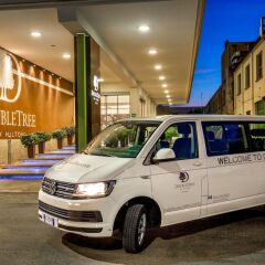 Отель DoubleTree by Hilton Milan Милан городской автобус
