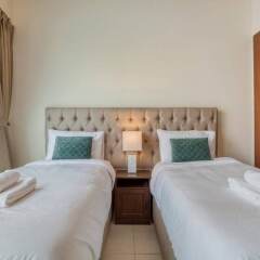 Отель Premium Apt - Full Burj Khalifa & Fountain View! Дубай комната для гостей фото 4