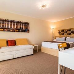 Апартаменты Eastpark Apartments Мюнхен комната для гостей фото 3