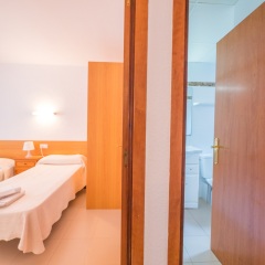 Отель Apartaments AR Isern Испания, Бланес - 3 отзыва об отеле, цены и фото номеров - забронировать отель Apartaments AR Isern онлайн фото 11