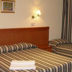 Отель Eur Executive Inn комната для гостей фото 4