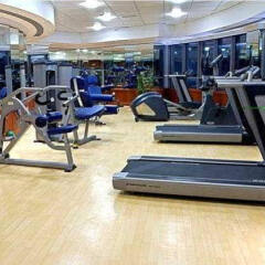 City Seasons Hotel Dubai фитнесс-зал фото 3