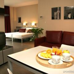 Отель Aparthotel Allada в номере