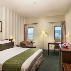 Отель Al Falaj Hotel Оман, Маскат - отзывы, цены и фото номеров - забронировать отель Al Falaj Hotel онлайн комната для гостей