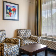 Quality Inn & Suites in Jacksonville, United States of America from 75$, photos, reviews - zenhotels.com guestroom