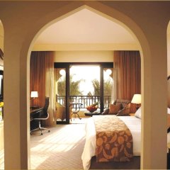 Traders Hotel, Qaryat Al Beri in Abu Dhabi, United Arab Emirates from 168$, photos, reviews - zenhotels.com guestroom