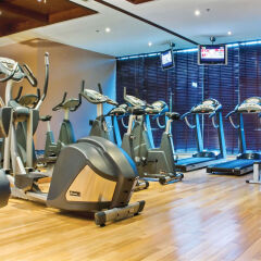 Flora Park Deluxe Hotel Apartments фитнесс-зал фото 2