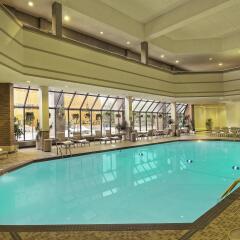 Отель Crowne Plaza Mpls Intl Arpt-Mall Of America Блумингтон бассейн