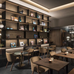 Adina Apartment Hotel Frankfurt Westend гостиничный бар