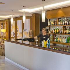 Monica Hotel гостиничный бар