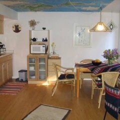 Отель Fraser Riverview Holiday Apartment Канада, Мэйпл-Ридж - отзывы, цены и фото номеров - забронировать отель Fraser Riverview Holiday Apartment онлайн питание фото 2