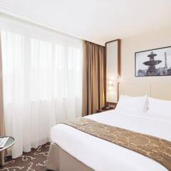 Отель Crowne Plaza Paris - Neuilly комната для гостей фото 4