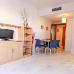 Отель Apartamentos S'Abanell Central Park Испания, Бланес - отзывы, цены и фото номеров - забронировать отель Apartamentos S'Abanell Central Park онлайн комната для гостей фото 3