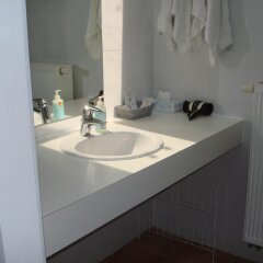 Отель Elckerlyck Inn Hotel Бельгия, Кортрейк - отзывы, цены и фото номеров - забронировать отель Elckerlyck Inn Hotel онлайн ванная