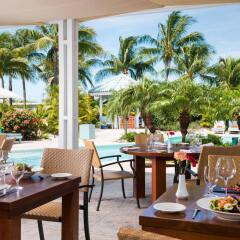 Отель Beach House Turks and Caicos питание