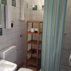 Отель Kunibertkloster Appartements Am Dom Кёльн ванная