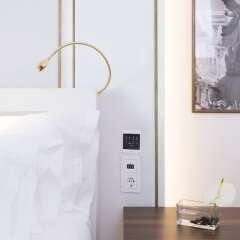 Отель NH Collection Madrid Eurobuilding сейф в номере