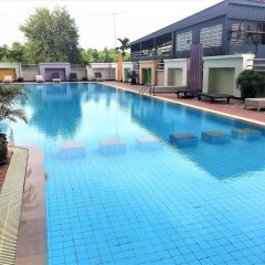 Отель 1 bed Luxury Condo Jomtien Паттайя бассейн