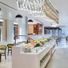 Отель Holiday Inn Doha - The Business Park питание фото 3