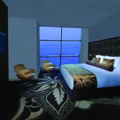 Jumeirah at Etihad Towers Hotel сауна