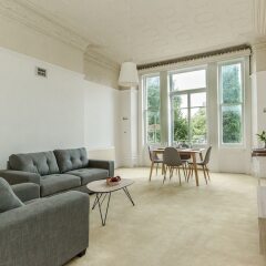 Апартаменты Spacious 1BR Period Apartment Hampstead Лондон