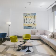 Отель Courtyard by Marriott Madrid Princesa комната для гостей