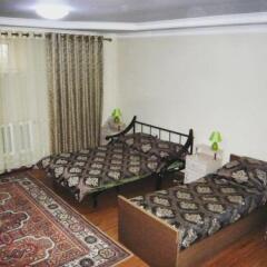 Отель The Zhibek-Zholu Guest House Кыргызстан, Бишкек - отзывы, цены и фото номеров - забронировать отель The Zhibek-Zholu Guest House онлайн комната для гостей фото 3