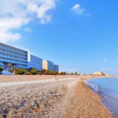 Отель Mediterranean Hotel Греция, Родос - 2 отзыва об отеле, цены и фото номеров - забронировать отель Mediterranean Hotel онлайн пляж фото 2