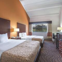 Отель Quality Inn and Suites Summit County комната для гостей фото 2