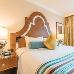 Отель L'Hermitage Hotel Канада, Ванкувер - отзывы, цены и фото номеров - забронировать отель L'Hermitage Hotel онлайн комната для гостей фото 5