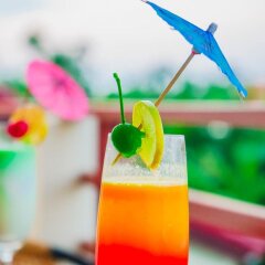 Отель Herbal Tea Homestay бассейн фото 3