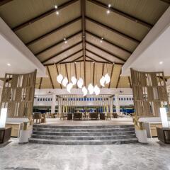 Отель Phuket Marriott Resort & Spa, Merlin Beach интерьер отеля