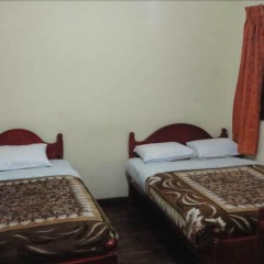 Отель New Nuwara Eliya Inn балкон