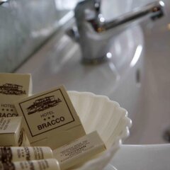 Отель Bracco Италия, Лимена - отзывы, цены и фото номеров - забронировать отель Bracco онлайн ванная фото 2