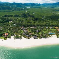 Отель Four Seasons Resort Langkawi Малайзия, Лангкави - отзывы, цены и фото номеров - забронировать отель Four Seasons Resort Langkawi онлайн пляж