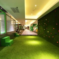 The Bazaar Hotel развлечения