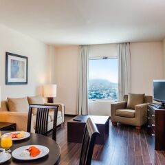 Отель Fiesta Inn Monterrey Fundidora в номере фото 2