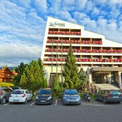 Kontakt Wellness Hotel парковка