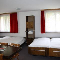 Отель Hostel Casa Franco Швейцария, Санкт-Мориц - отзывы, цены и фото номеров - забронировать отель Hostel Casa Franco онлайн комната для гостей фото 5